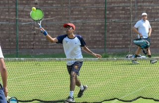 Aitchison Tennis hits off