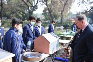 Prep Scientists Show Their Brains