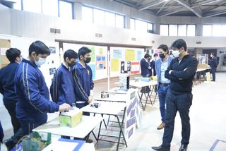 Prep Scientists Show Their Brains