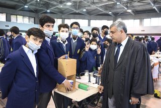 Prep Scientists Show Their Brains