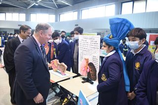 Prep Scientists Show Their Brains