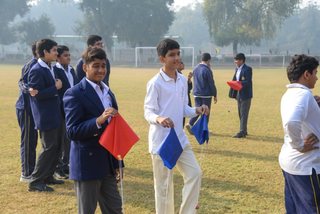 Prep Parachutes and Gliders Flying Science Club