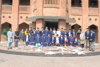 Prep Parachutes and Gliders Flying Science Club