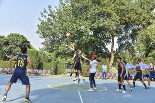 Ist Basketball Wins 46-20 Against APS