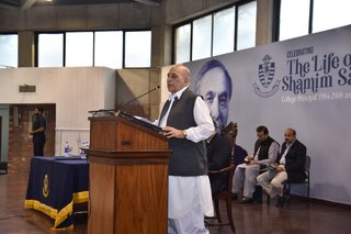 Aitchison honours Shamim Khan at Memorial Service