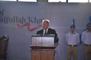 Aitchison honours Shamim Khan at Memorial Service