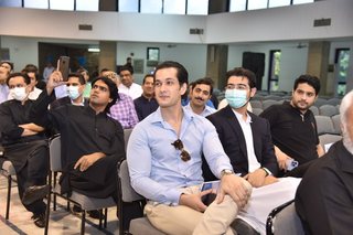 Aitchison honours Shamim Khan at Memorial Service