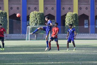 Ist Soccer Draws with Fame Academy
