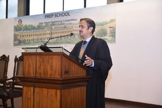 Headmaster of Prep School Awards Swimming Prizes