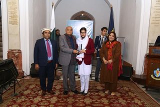 Aitchison holds Bazm-e-Sukhan for the prosperity of our National Language