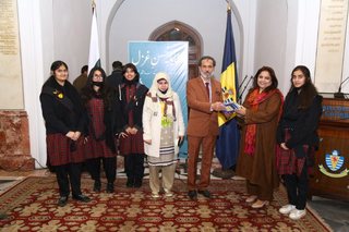 Aitchison holds Bazm-e-Sukhan for the prosperity of our National Language