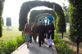 Aitchison Hosts Foreign Diplomats from 52 Nations