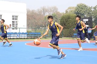 Aitchison Basketballers Triumph over Daanish School in Tight Match