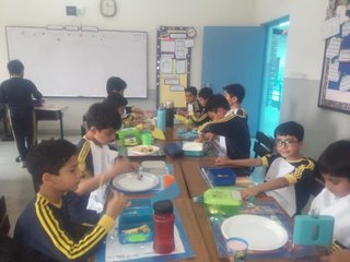 Dining Classes at Junior School