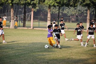JUNIOR SCHOOL FOOTBALLERS