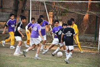 JUNIOR SCHOOL FOOTBALLERS