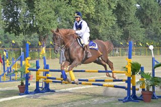 Jumping, Polo Club