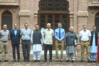 old-boys-backbone-scholarship-program