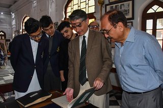 A Walk Through History: Campus and Archive Tour