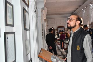 A Walk Through History: Campus and Archive Tour