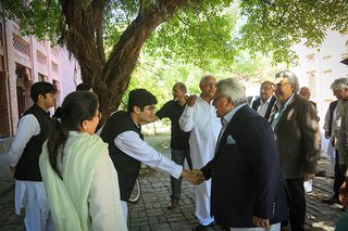 The Class of 1975 returns to Aitchison 50 years later