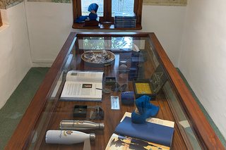 Souvenir Shop 4